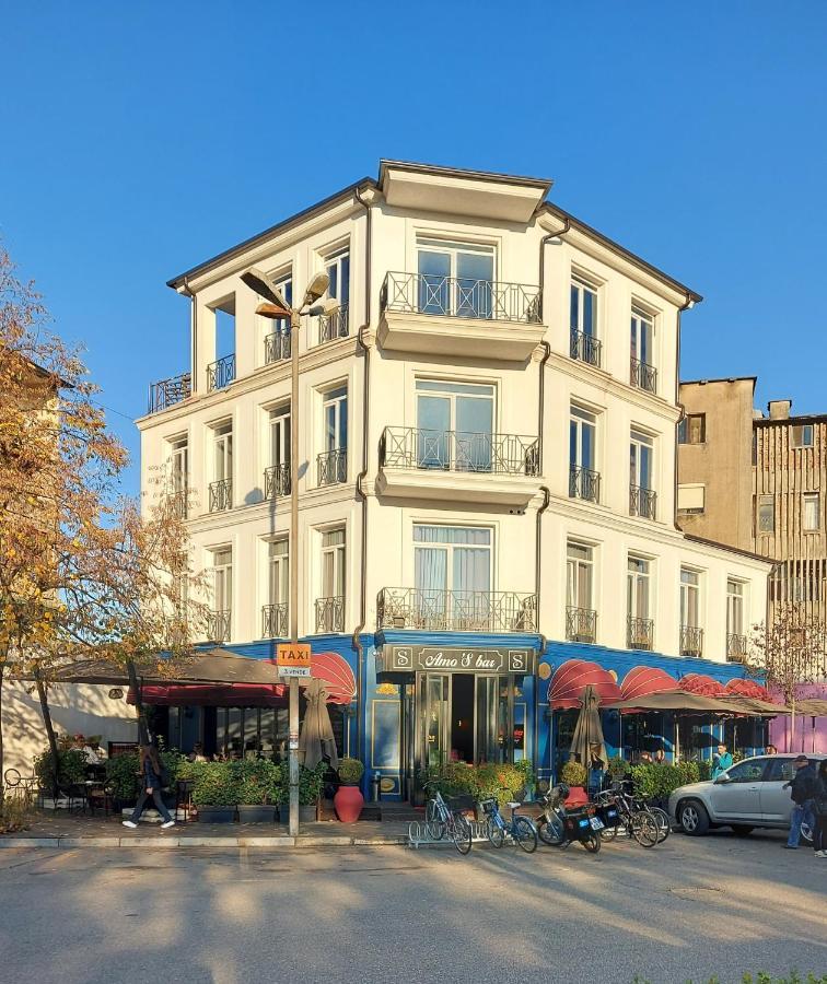 Amo'S Hotel Shkodër Екстериор снимка