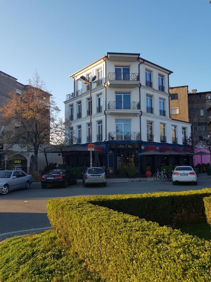 Amo'S Hotel Shkodër Екстериор снимка