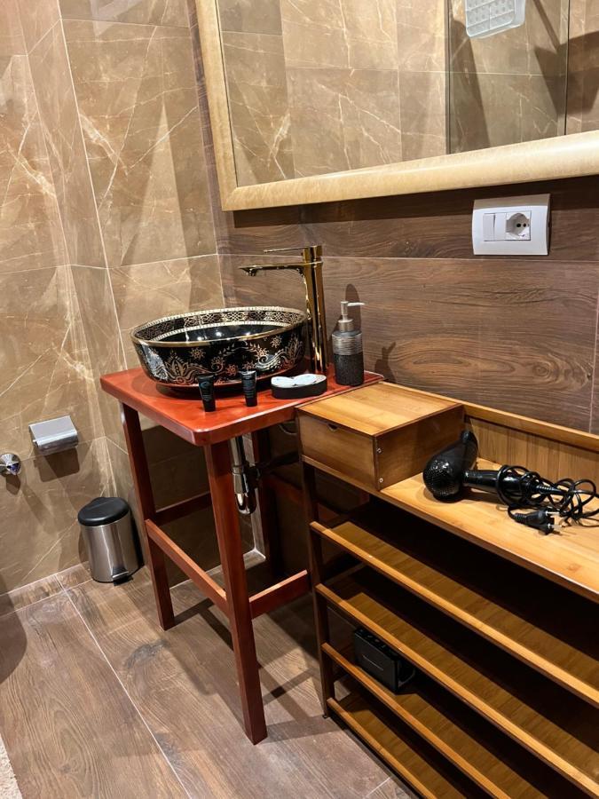 Amo'S Hotel Shkodër Екстериор снимка