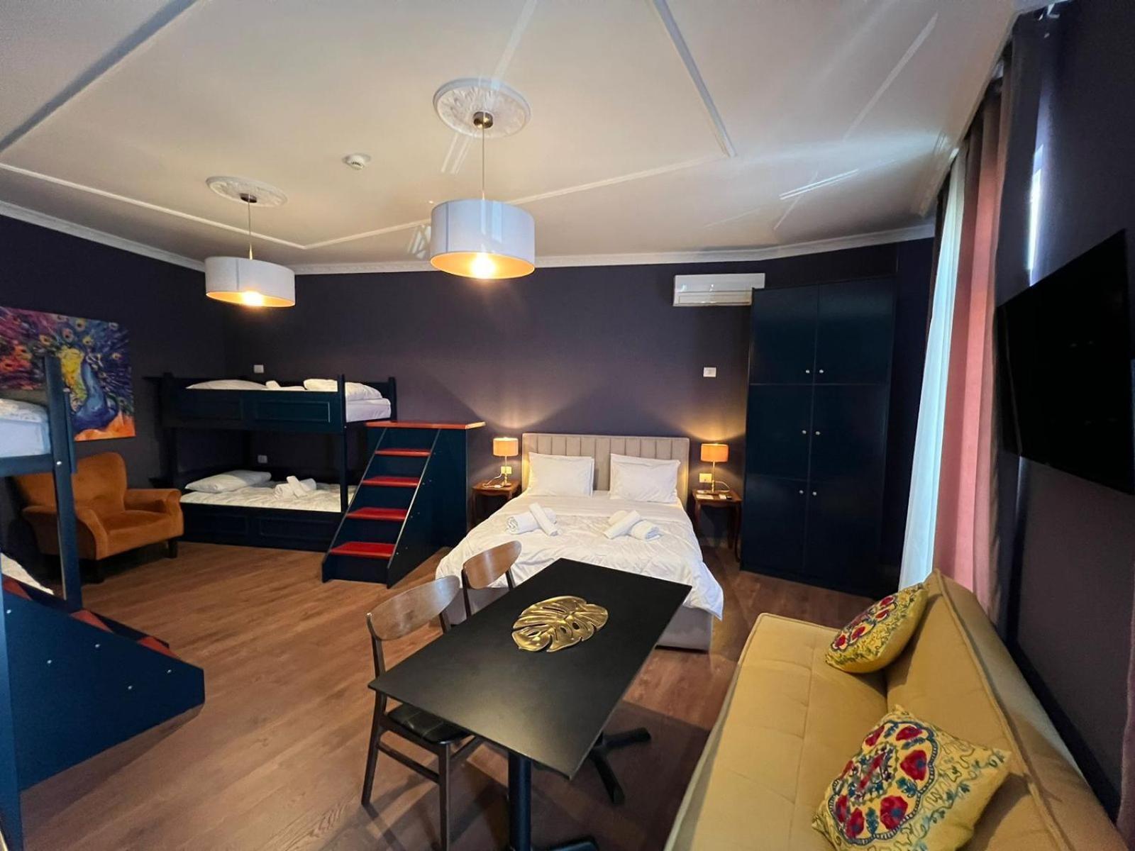Amo'S Hotel Shkodër Екстериор снимка