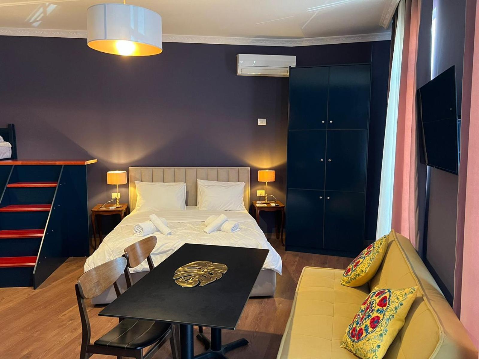 Amo'S Hotel Shkodër Екстериор снимка